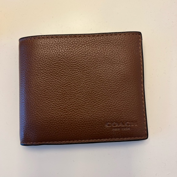 Coach Men’s Wallet - Picture 1 of 6